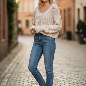 Arizona Jean Company Cropped Cream Sweater